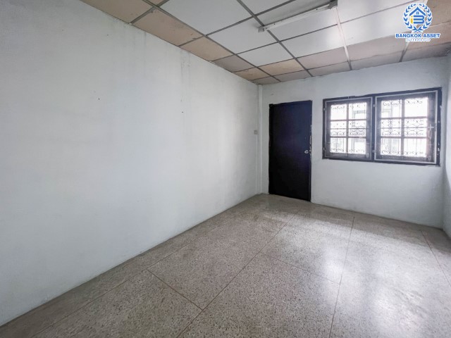 *****ทาวน์โฮมมือสองย่านกรุงเทพฯ ม.อมรชัย3 บรมราชชนนี 72 เนื้อที่ 19 ตร.ว. ฟังก์ชัน 3 ห้องนอน 3 ห้องน้ำ 1 ที่จอดรถ บ้าน 3 ชั้น ทำเลติดถนนบรรมราชชนนี เชื่อมต่อถ.พุทธมณฑล สาย 3 และสาย 2 ใกล้เซ็นทรัลศาลายา และโรงพยาบาลธนบุรี 2 จองด่วนเลย!